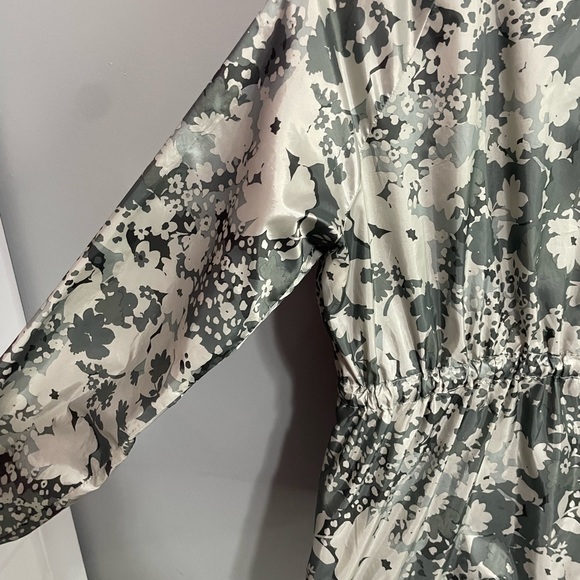 Maurices rain jacket green flowers, size medium. - Picture 2 of 8